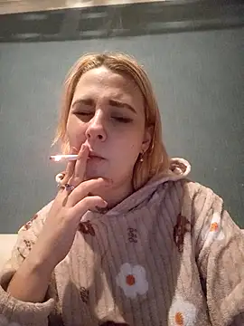 Snapshot of Gussie_Bridie chatting on 5, 3, 2025 Gussie Bridie online show from 5, 3, 2025