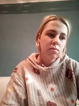Snapshot of Gussie_Bridie chatting on 6, 3, 2025 Gussie Bridie online show from 6, 3, 2025