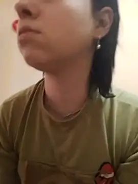 Snapshot of Gussie_Bridie chatting on 18, 10, 2025 Gussie Bridie online show from 18, 10, 2025