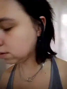 Snapshot of Gussie_Bridie chatting on 23, 10, 2025 Gussie Bridie online show from 23, 10, 2025