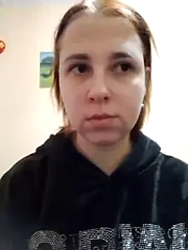 Snapshot of Gussie_Bridie chatting on 7, 11, 2025 Gussie Bridie online show from 7, 11, 2025