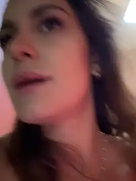 Snapshot of AllaTousNew chatting on 18, 10, 2025 AllaTousNew online show from 18, 10, 2025