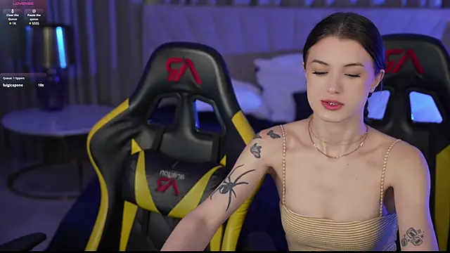 Britney054 online show from 20, 2, 2025