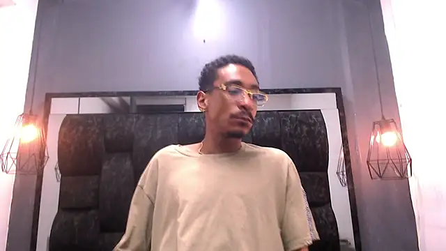 Snapshot of Jose_Smoke chatting on 6, 10, 2025 Jose Smoke online show from 6, 10, 2025