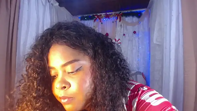 Snapshot of Ana_off_alana chatting on 4, 12, 2024 Ana off alana online show from 4, 12, 2024