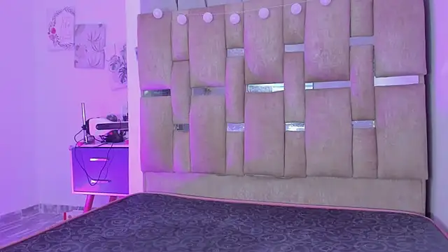 Snapshot of Black_Rose2 chatting on 19, 12, 2025 Black Rose2 online show from 19, 12, 2025