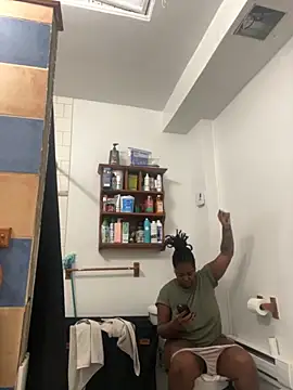 Goddess Nafeesha online show from 5, 11, 2025