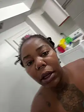 Goddess Nafeesha online show from 21, 12, 2025