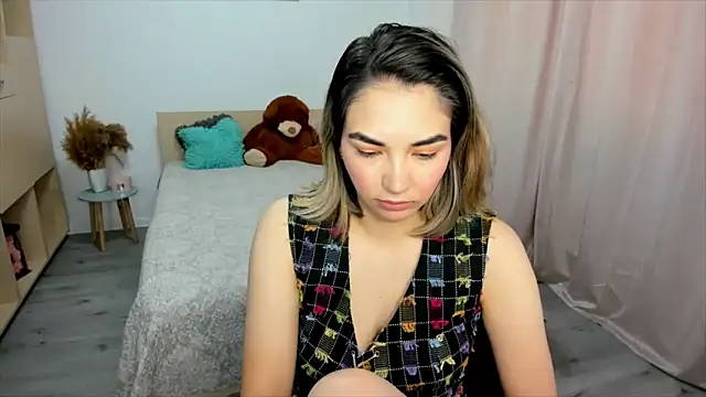 Alexa Dolly12 online show from 13, 6, 2026