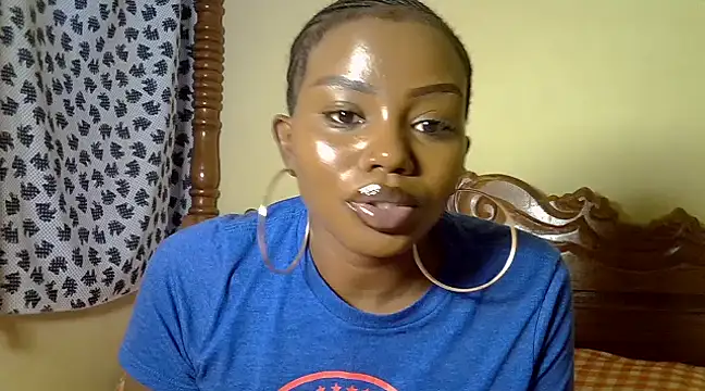 Snapshot of juicyblaqebony chatting on 27, 2, 2025 juicyblaqebony online show from 27, 2, 2025