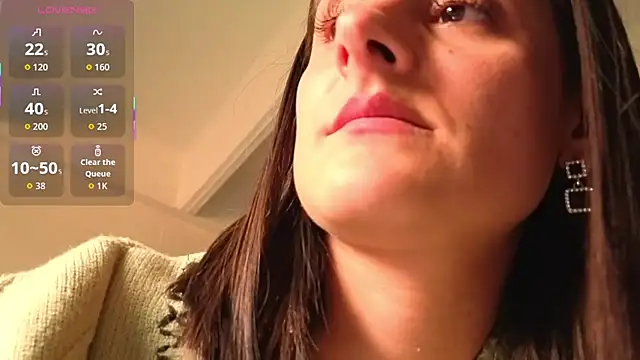 Alice milf  online show from 5, 10, 2025