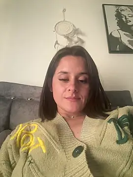 Snapshot of Alice_milf_ chatting on 25, 6, 2026 Alice milf online show from 25, 6, 2026