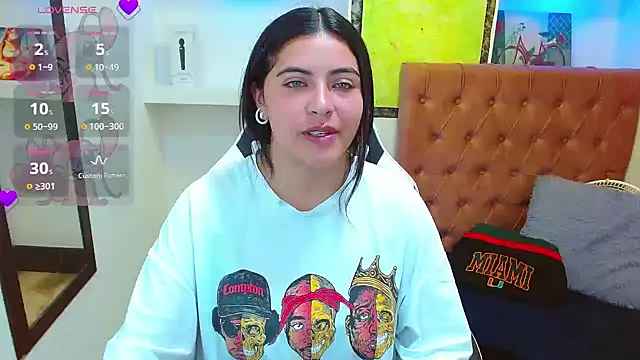  luna torres online show from 2, 12, 2025