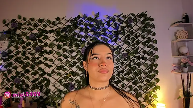 melody cute10 online show from 6, 12, 2024