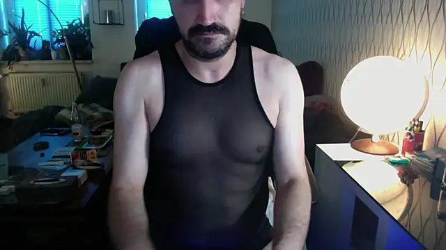 Snapshot of tomz0819 chatting on 19, 6, 2026 tomz0819 online show from 19, 6, 2026