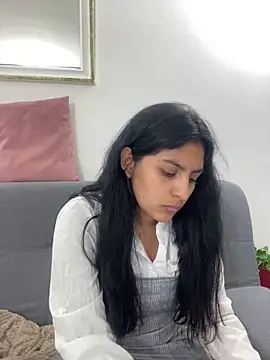 Snapshot of cloe_small chatting on 23, 1, 2025 cloe small online show from 23, 1, 2025