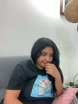 Snapshot of cloe_small chatting on 24, 1, 2025 cloe small online show from 24, 1, 2025