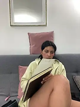 Snapshot of cloe_small chatting on 27, 1, 2025 cloe small online show from 27, 1, 2025