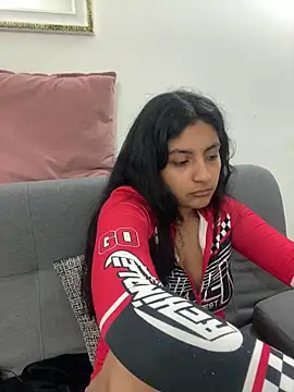 Snapshot of cloe_small chatting on 28, 1, 2025 cloe small online show from 28, 1, 2025