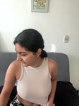 Snapshot of cloe_small chatting on 8, 2, 2025 cloe small online show from 8, 2, 2025