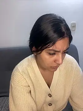 Snapshot of cloe_small chatting on 14, 2, 2025 cloe small online show from 14, 2, 2025