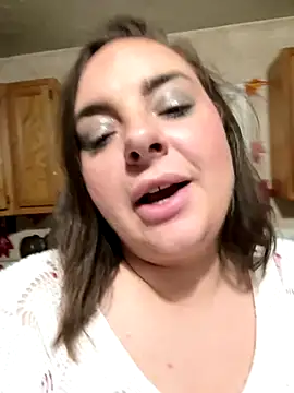 Snapshot of lairarose chatting on 19, 10, 2025 lairarose online show from 19, 10, 2025