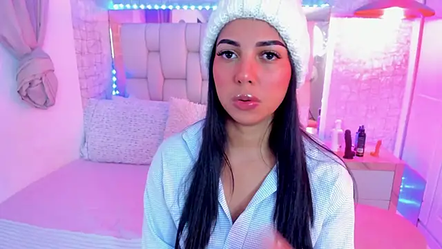 Snapshot of AlexandraaMillerr chatting on 20, 12, 2024 AlexandraaMillerr online show from 20, 12, 2024