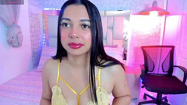 Snapshot of AlexandraaMillerr chatting on 8, 1, 2025 AlexandraaMillerr online show from 8, 1, 2025