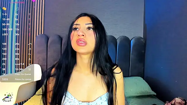 Nicolette ks  online show from 3, 12, 2025