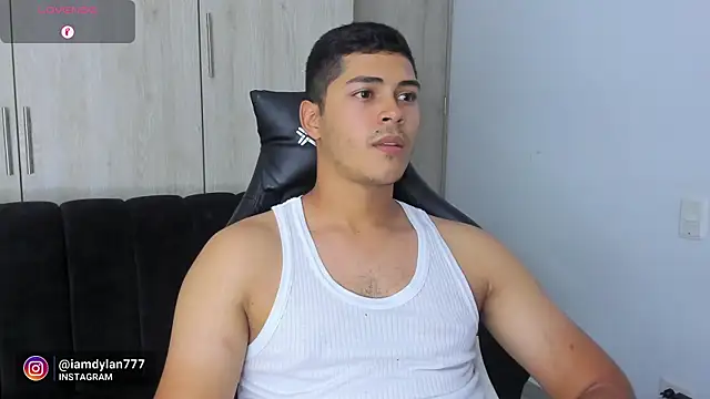 Snapshot of Iamdylan777 chatting on 27, 2, 2025 Iamdylan777 online show from 27, 2, 2025