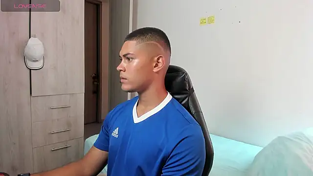 Snapshot of Iamdylan777 chatting on 8, 1, 2026 Iamdylan777 online show from 8, 1, 2026