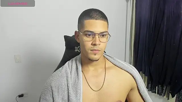 Snapshot of Iamdylan777 chatting on 14, 2, 2026 Iamdylan777 online show from 14, 2, 2026