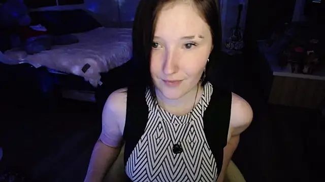 Kira Bakker online show from 2, 10, 2025