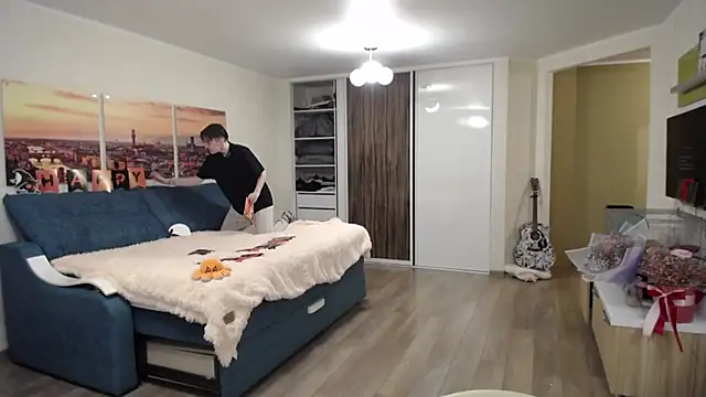 Kira Bakker online show from 31, 10, 2025