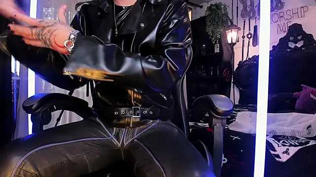 allanhurtss online show from 6, 12, 2024