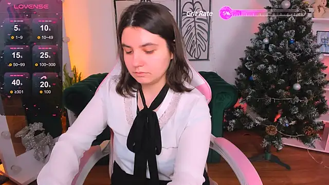Viola  Shy online show from 6, 1, 2025