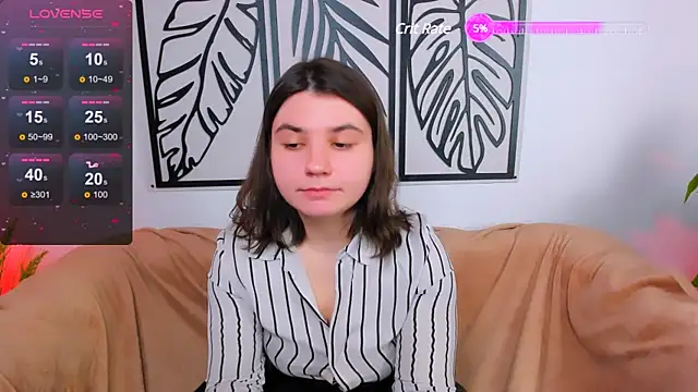 Viola  Shy online show from 25, 1, 2025