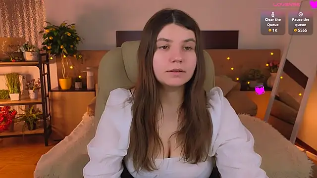 Viola  Shy online show from 7, 5, 2026