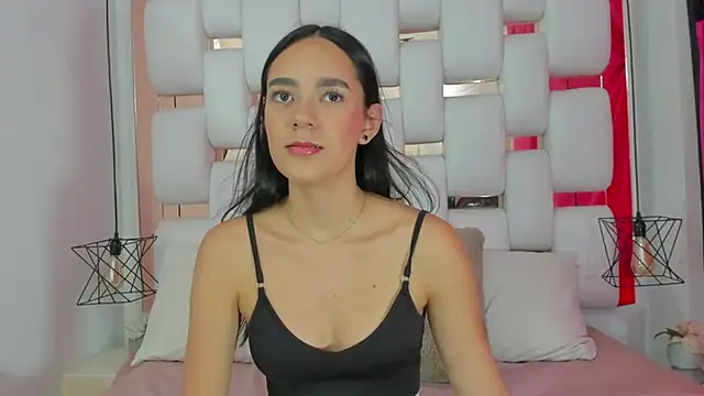 EmmyCruzZ online show from 23, 9, 2025