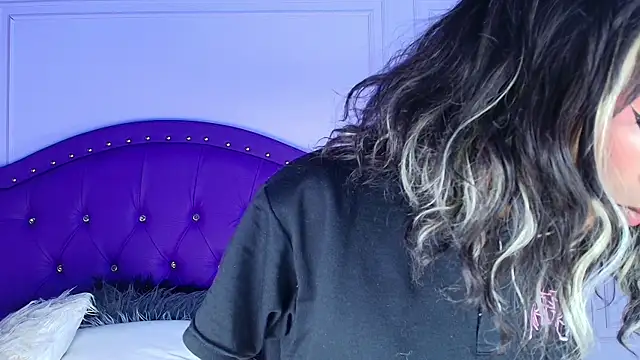 sarah banks1 online show from 25, 6, 2026