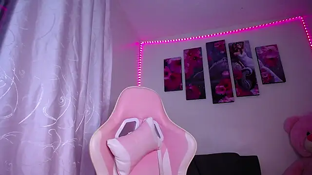 Alissarhys26 online show from 7, 2, 2025