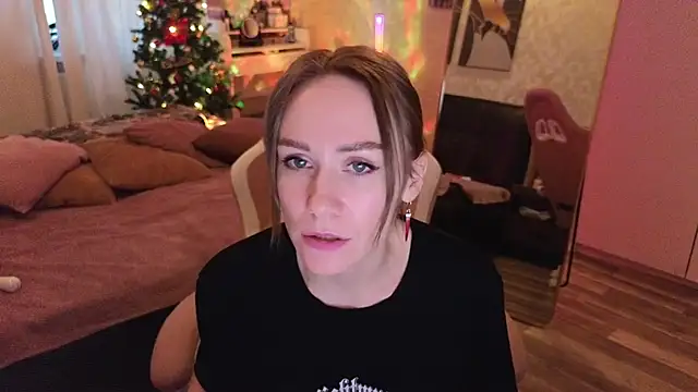 Snapshot of VeronicaRoss chatting on 19, 12, 2024 VeronicaRoss online show from 19, 12, 2024