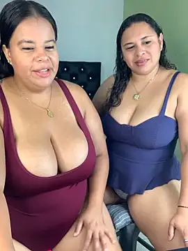 twocurvylatins online show from 9, 6, 2026