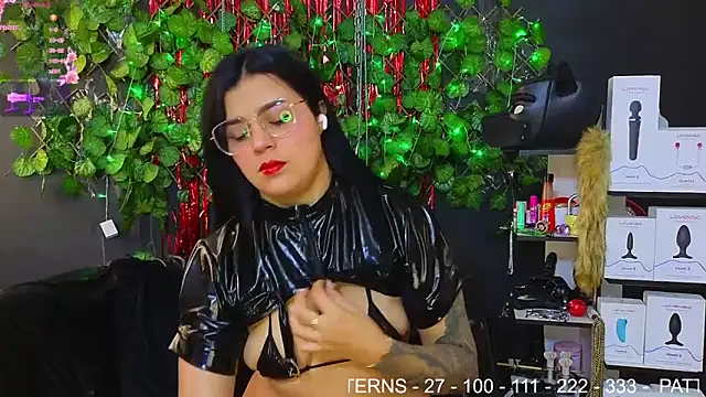 Snapshot of Sweett_Mollyy chatting on 19, 2, 2026 Sweett Mollyy online show from 19, 2, 2026