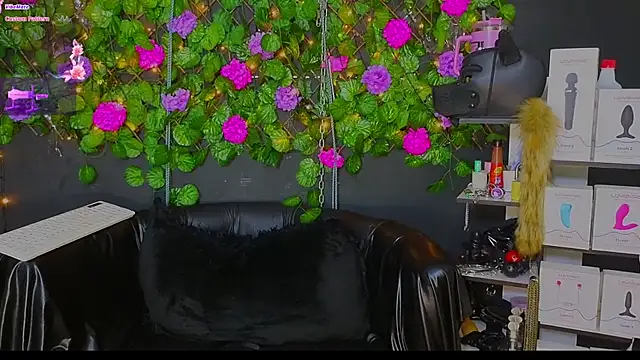 Sweett Mollyy online show from 23, 5, 2026
