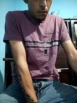 Snapshot of Leonul chatting on 13, 12, 2024 Leonul online show from 13, 12, 2024