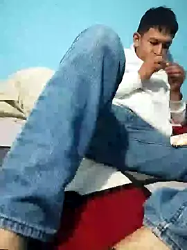 Snapshot of Leonul chatting on 22, 1, 2025 Leonul online show from 22, 1, 2025