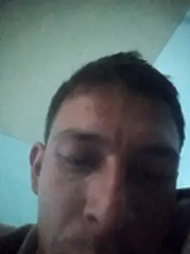 Snapshot of Leonul chatting on 5, 11, 2025 Leonul online show from 5, 11, 2025