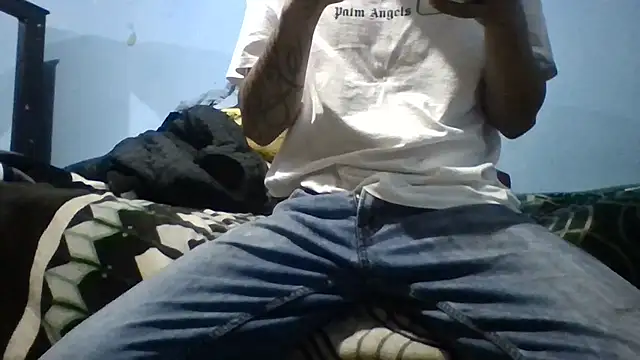 Snapshot of Leonul chatting on 14, 12, 2025 Leonul online show from 14, 12, 2025