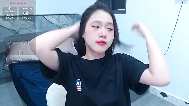 Lin SiYee online show from 21, 11, 2025